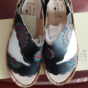 New Spring Step L'Artiste Judy B Sandal